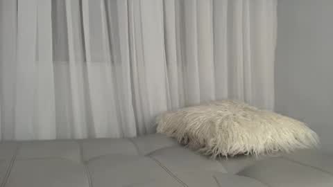 Taylor 3 online show from November 19, 2025, 2:55 am