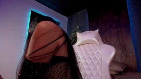 Snapshot of taylor_jonnees chatting on January 30, 2025, 7:15 pm Taylor  Help me to get 100 thumbs up online show from January 30, 2025, 7:15 pm