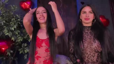 Snapshot of taylor_jonnees chatting on February 14, 2025, 2:54 pm Taylor  Help me to get 100 thumbs up online show from February 14, 2025, 2:54 pm