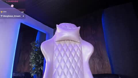 Snapshot of taylor_jonnees chatting on September 19, 2025, 4:29 pm Taylor  Help me to get 100 thumbs up online show from September 19, 2025, 4:29 pm