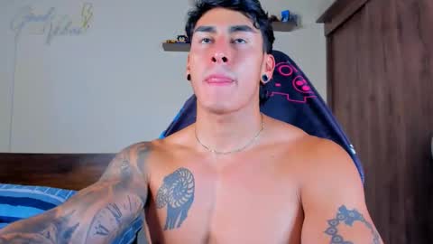 taylor_mclane1 online show from February 11, 2026, 6:02 pm