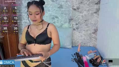 Tay online show from November 6, 2025, 2:45 am