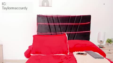 Snapshot of taylormaccurdy_ chatting on November 28, 2025, 2:53 pm taylormaccurdy_ online show from November 28, 2025, 2:53 pm