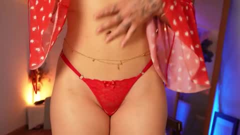 taylormichell online show from December 3, 2025, 8:51 pm