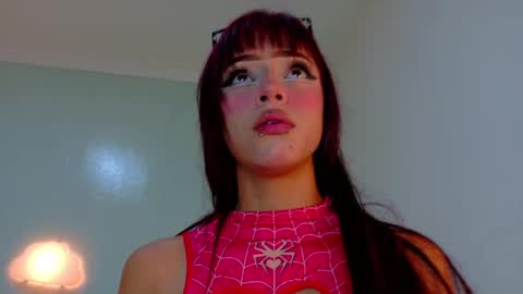 Snapshot of taylorsmitth_ chatting on November 4, 2025, 11:42 am TAYLOR online show from November 4, 2025, 11:42 am