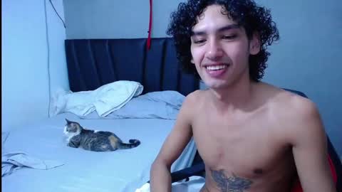 Tayron online show from September 19, 2025, 6:52 pm