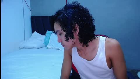 Tayron online show from October 5, 2025, 5:22 pm