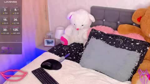  TAYSSA  ONLINE FROM 0630 PM - 1130 PM COLOMBIAN HOUR online show from March 4, 2026, 1:33 am