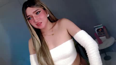 ellaine online show from March 8, 2025, 1:06 am