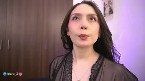 Snapshot of te_para_dos chatting on July 24, 2026, 5:11 pm Leo and Luna online show from July 24, 2026, 5:11 pm