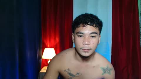 teahyun_yeongsu online show from November 14, 2025, 9:52 am