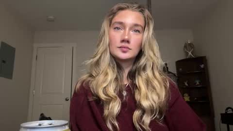 Katy online show from December 18, 2025, 3:01 am