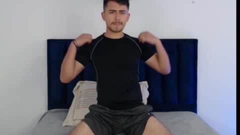 teban_28 online show from November 24, 2025, 7:02 pm