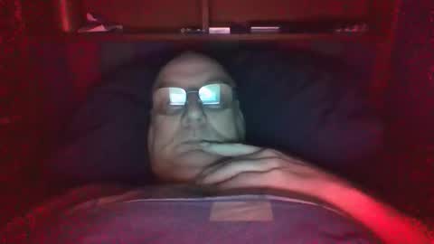 Mark online show from October 12, 2025, 6:12 am