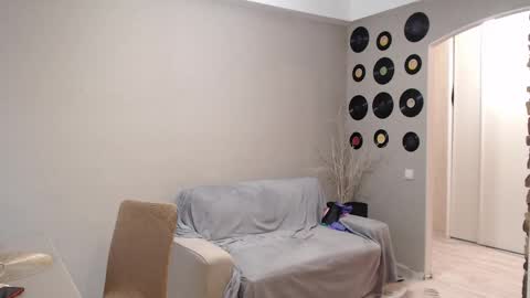 Snapshot of teddy_mode chatting on October 13, 2025, 7:19 am Teddy online show from October 13, 2025, 7:19 am