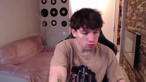 Teddy online show from March 22, 2026, 5:44 am