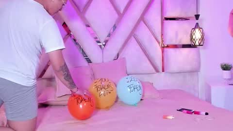 teddy y burbuja online show from October 9, 2025, 7:23 pm