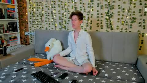 Snapshot of tedy_lun chatting on March 11, 2026, 8:37 pm tedy_lun online show from March 11, 2026, 8:37 pm