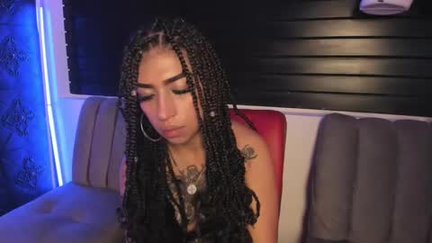 Tayloor online show from January 18, 2026, 3:32 am