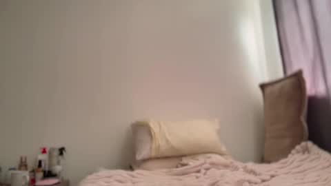 Amy No penetration Virgiin giirl online show from December 21, 2025, 3:41 pm