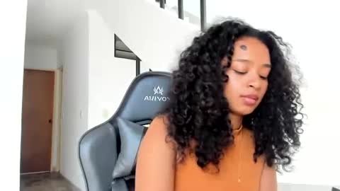 Snapshot of teles10 chatting on February 7, 2025, 5:51 pm Teles2023 online show from February 7, 2025, 5:51 pm