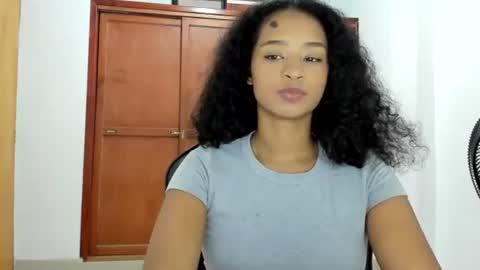 Snapshot of teles10 chatting on February 26, 2025, 9:37 pm Teles2023 online show from February 26, 2025, 9:37 pm