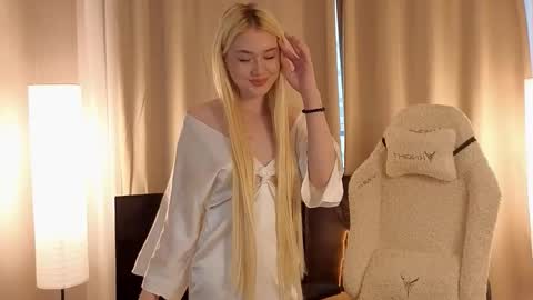 Snapshot of tellasky chatting on September 20, 2025, 2:18 pm Sofia online show from September 20, 2025, 2:18 pm