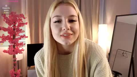 Snapshot of tellasky chatting on October 10, 2025, 2:16 pm Sofia online show from October 10, 2025, 2:16 pm
