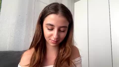 kira online show from July 31, 2026, 1:54 pm