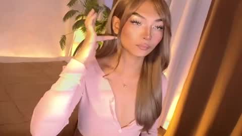 Snapshot of temptation_ashley chatting on June 24, 2026, 7:51 am temptation_ashley online show from June 24, 2026, 7:51 am