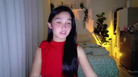 temptessa20 online show from October 30, 2025, 9:55 am