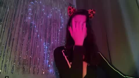 temptingvision online show from December 21, 2025, 10:11 am