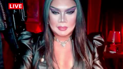 Snapshot of temptress_cocoxxx chatting on April 1, 2026, 9:21 am Mistress Coco online show from April 1, 2026, 9:21 am