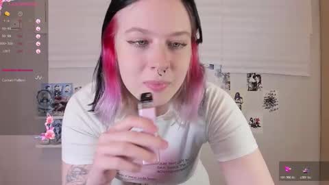  Sue  online show from November 25, 2025, 3:01 pm