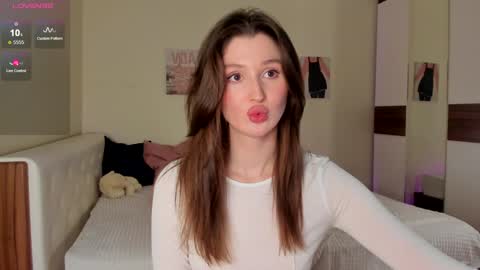 Sexy girl Li online show from December 5, 2024, 2:33 pm