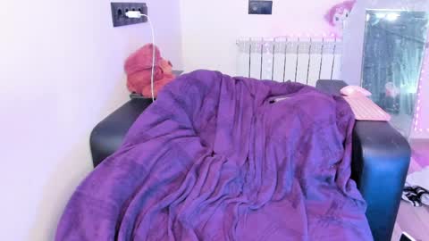 Kira online show from March 31, 2026, 8:48 am