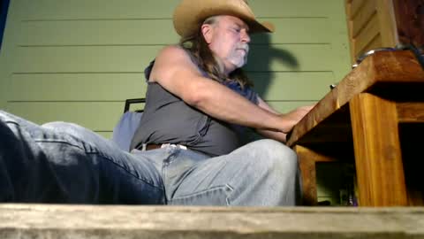 Snapshot of tennredneck chatting on June 29, 2026, 1:34 am Tennredneck online show from June 29, 2026, 1:34 am