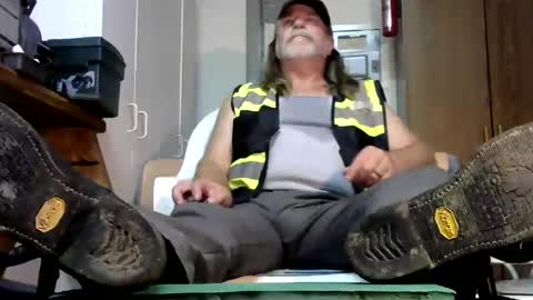 Snapshot of tennredneck chatting on July 21, 2026, 1:30 am Tennredneck online show from July 21, 2026, 1:30 am