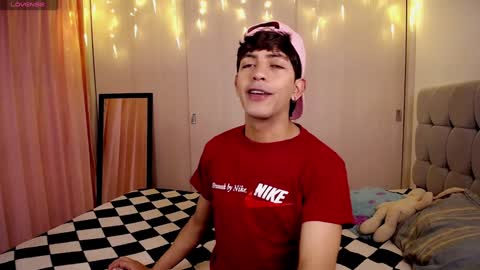 teo brown Independent model online show from December 12, 2024, 3:48 pm