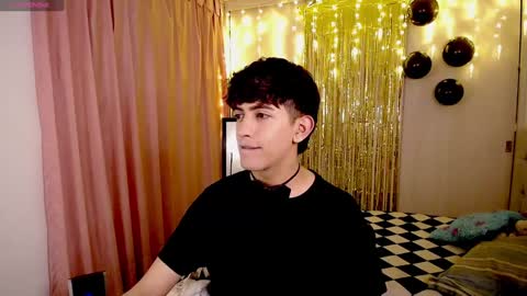 teo brown Independent model online show from December 31, 2024, 8:45 pm