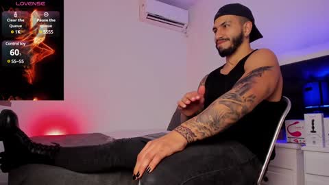 Snapshot of teoferrer chatting on January 17, 2025, 9:06 pm Teo Ferrer online show from January 17, 2025, 9:06 pm