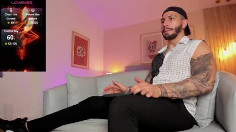 Snapshot of teoferrer chatting on February 6, 2025, 8:45 pm Teo Ferrer online show from February 6, 2025, 8:45 pm