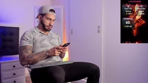 Snapshot of teoferrer chatting on March 9, 2025, 8:42 pm Teo Ferrer online show from March 9, 2025, 8:42 pm