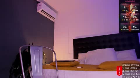 Snapshot of teoferrer chatting on November 8, 2025, 8:18 pm Teo Ferrer online show from November 8, 2025, 8:18 pm