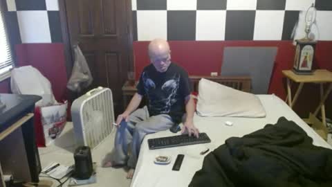 terdy2366 online show from February 4, 2025, 1:27 pm