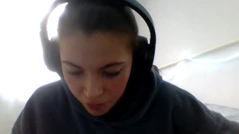 Snapshot of terranaufzinger chatting on September 12, 2025, 4:34 am Anny Simpson online show from September 12, 2025, 4:34 am