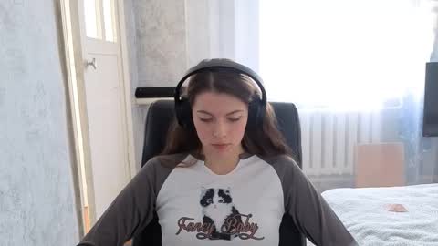 Snapshot of terranaufzinger chatting on October 24, 2025, 4:31 am Anny Simpson online show from October 24, 2025, 4:31 am