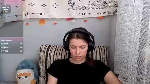 Snapshot of terranaufzinger chatting on November 22, 2025, 6:34 am Anny Simpson online show from November 22, 2025, 6:34 am