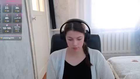 Snapshot of terranaufzinger chatting on December 1, 2025, 4:28 am Anny Simpson online show from December 1, 2025, 4:28 am