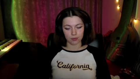 Anny Simpson online show from March 5, 2026, 8:27 pm